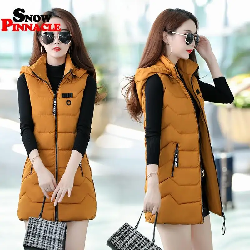 Женский утепленный жилет с капюшоном облегающая теплая верхняя одежда