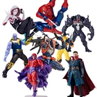 Кукла шарнирная Веном в фильмах Marvel, 18 см