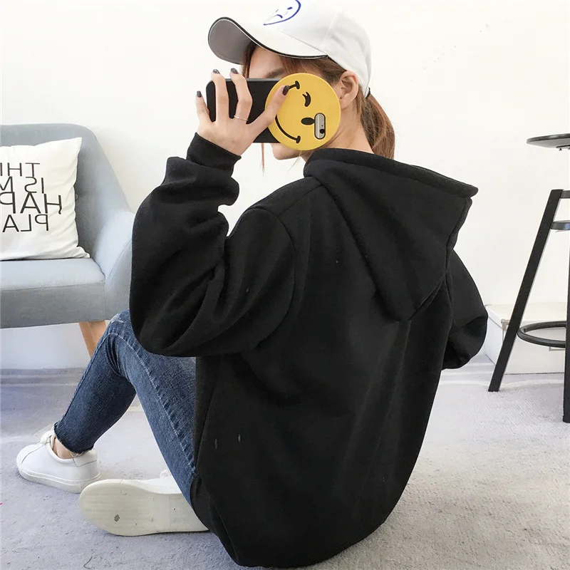 

Hoodies & Sweatshirts