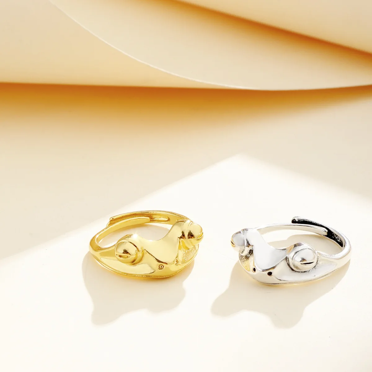 

Best Sell Vintage Frog Ring for Women Artistic Design Retro Opening Resizable Unisex Female Statement Rings Silver Color Gift