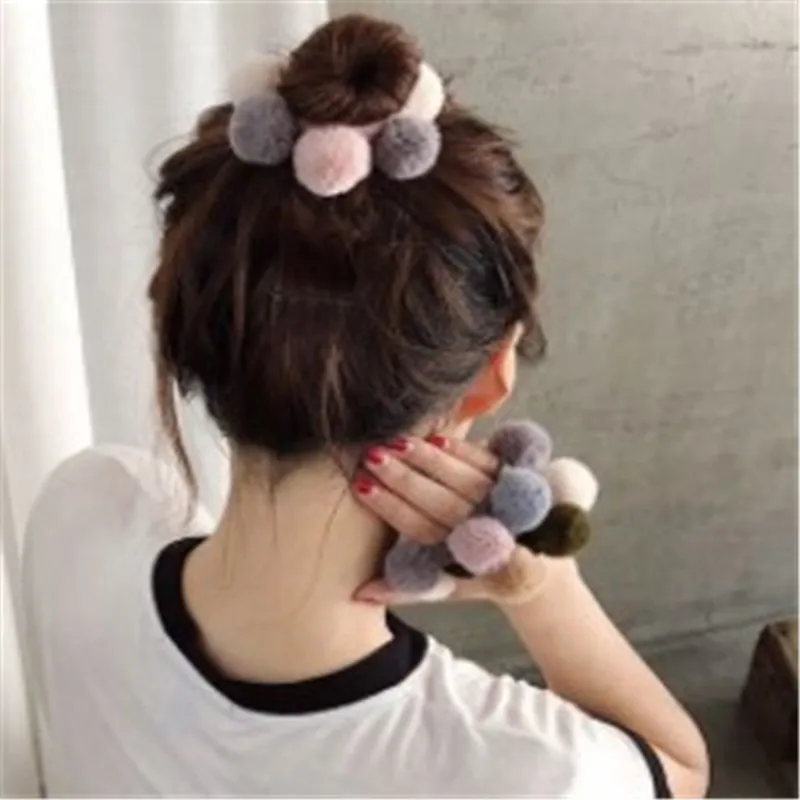 

Woman New Pompom Hair Ties Girls Cute Elastic Hair Band Rubber Band Hair Accessories Rope Cute Scrunchies Ponytail Holder