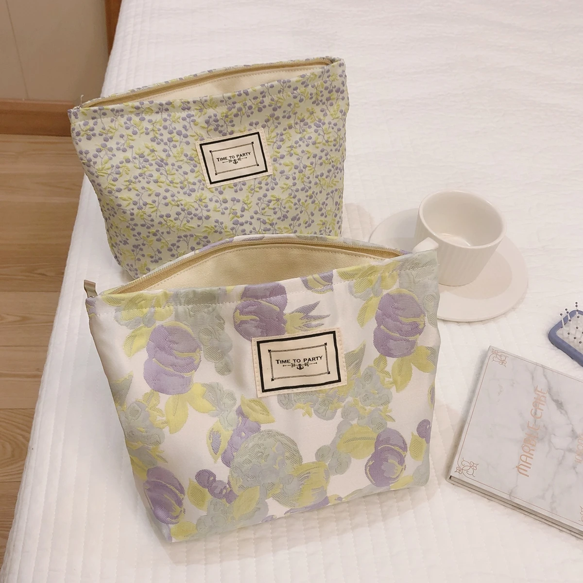 

Женская винтажная косметичка в стиле ретро, шикарный цветочный модный вместительный дорожный Чехол для косметики