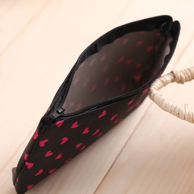 Heart pattern Black Red Woman Mini Cosmetic Make Up Bag Multi-Function Bags for Traveling Supplies Women MakeUp bag | Дом и сад