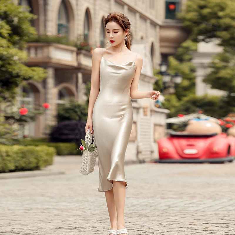 

Women Solid Satin Slim Casual Long Dress Spaghetti Strap Sleeveless Backless Vintage Dress 2021 Spring New Women Fashion Dress