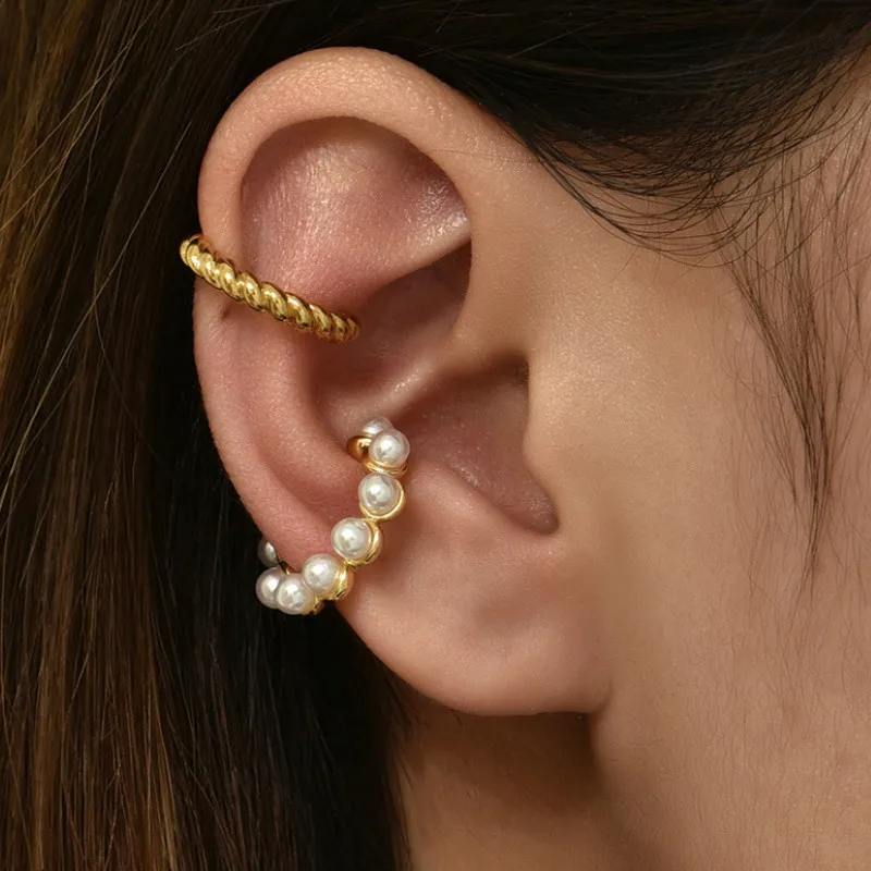 

New Ear Jewelry Simple Fashion Pearl Earrings for Women