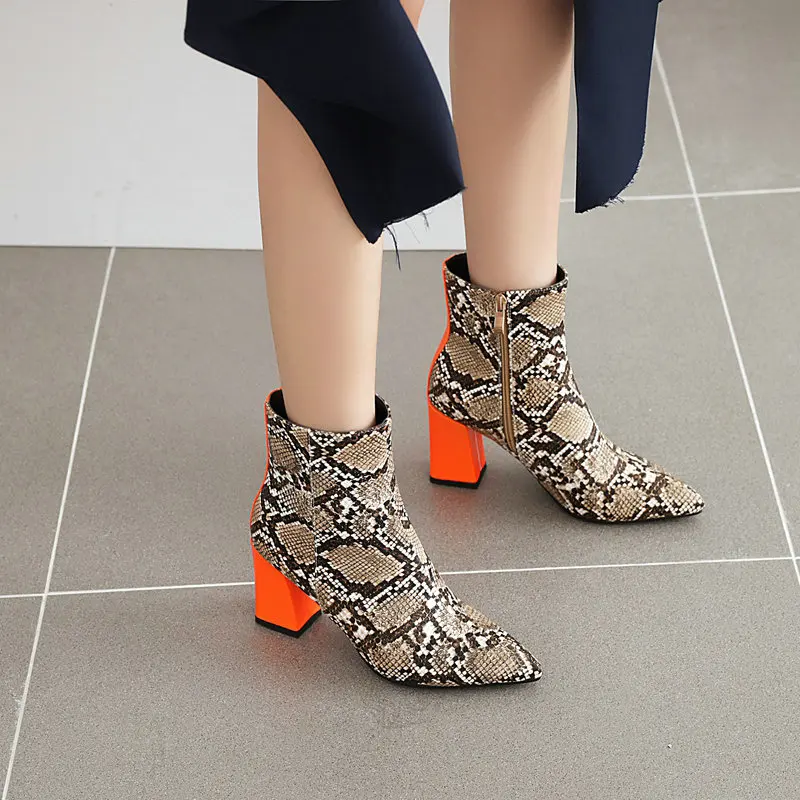 

2021 New Snakeskin PU Leather Fashion Ankle Boots Sexy Pointed Toe Zipper Women Shoes Square High Heel Short Boots Size 34-43