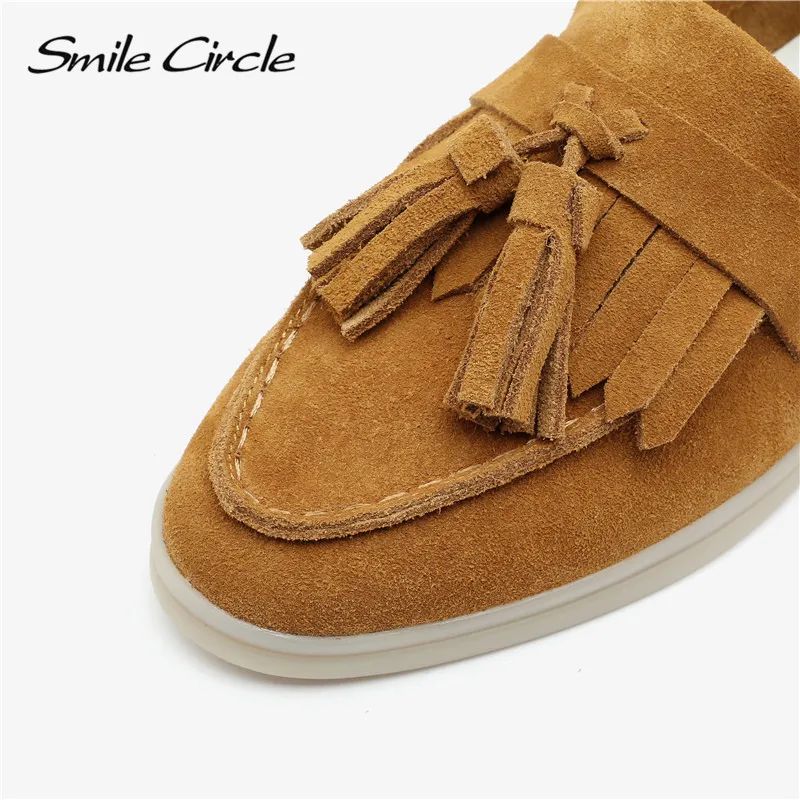 Женские мокасины Smile Circle из коровьей замши на плоской подошве с кисточками