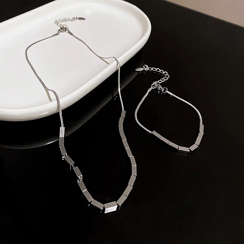 

Origin Summer Punk Silver Color Titanium Steel Hollow Cuboid Chokers Necklace for Women Ladies Street Style Accessories Gifts