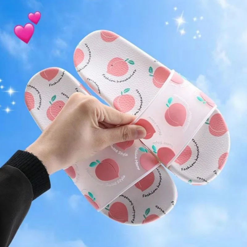 Сланцы женские с мультипликационным принтом милые летние шлепанцы для дома и