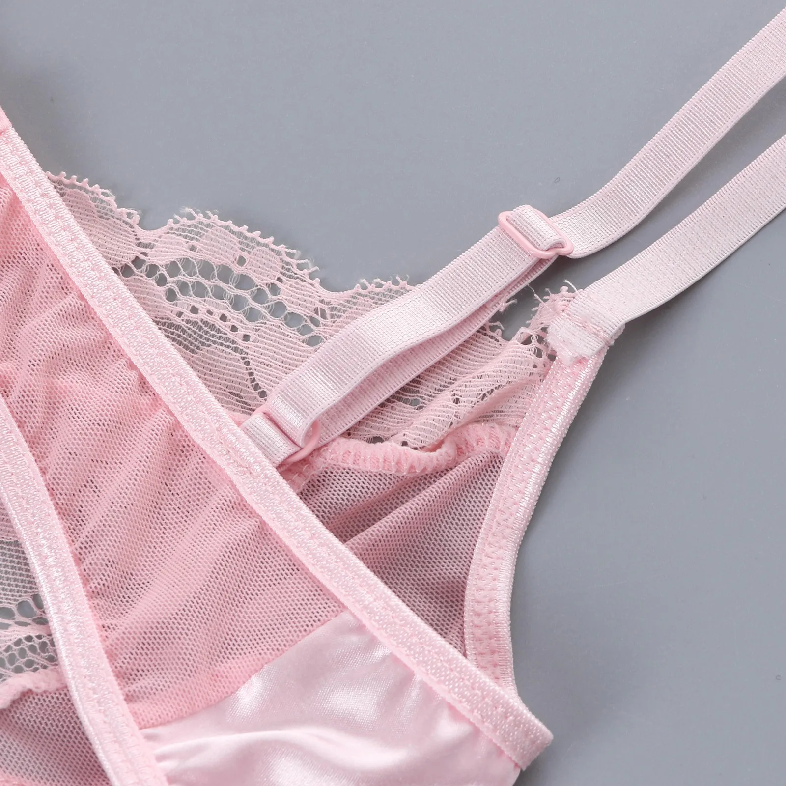 

Floral Lace Garter Sexy Lingerie Set Women Intimates Pink 2021 Underwire Transparent Bra And Thongs Underwear Set
