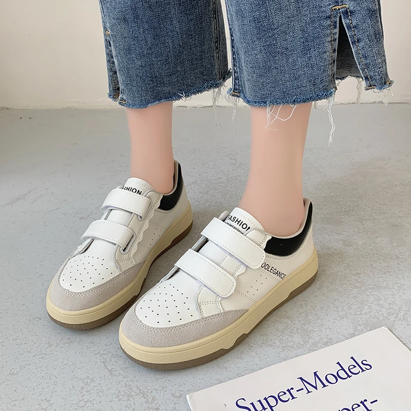 

Women's Casual Shoes Solid Color PU Thick-soled Non-slip Women's Running Shoes Outdoor Lightweight and Comfortable Women's Shoes