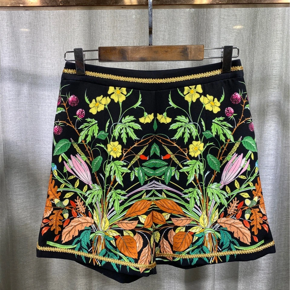 Summer 2021 Fashion women's pantsuit High quality Cotton T-shirts+floral print Shorts 2piece set B111