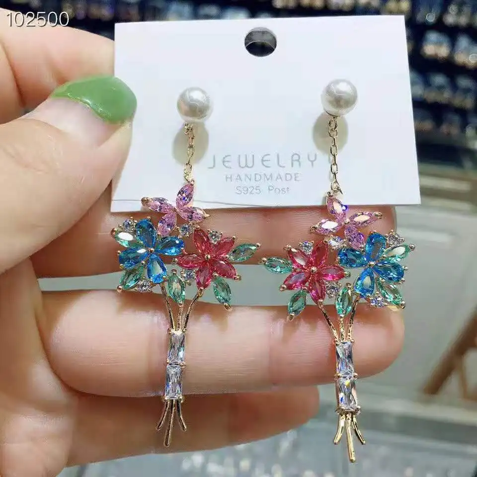 

Серьги-подвески женские, разноцветные, с фианитами