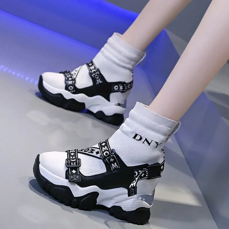 Женские сетчатые кроссовки белые дышащие на платформе повседневная обувь