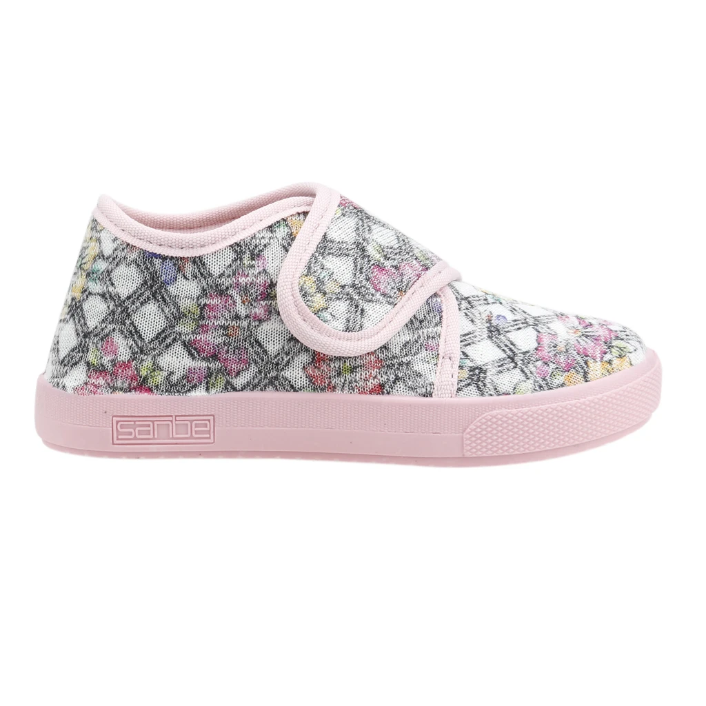 

Operates in 106 P125 School Nursery Girl Child Linen Panduf Shoes