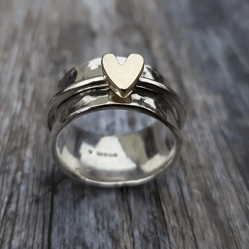 

BAOSHINA Creative Heart-shaped Simple Women's Ring Fashion Retro Two-color Silver Color Handmade Ring