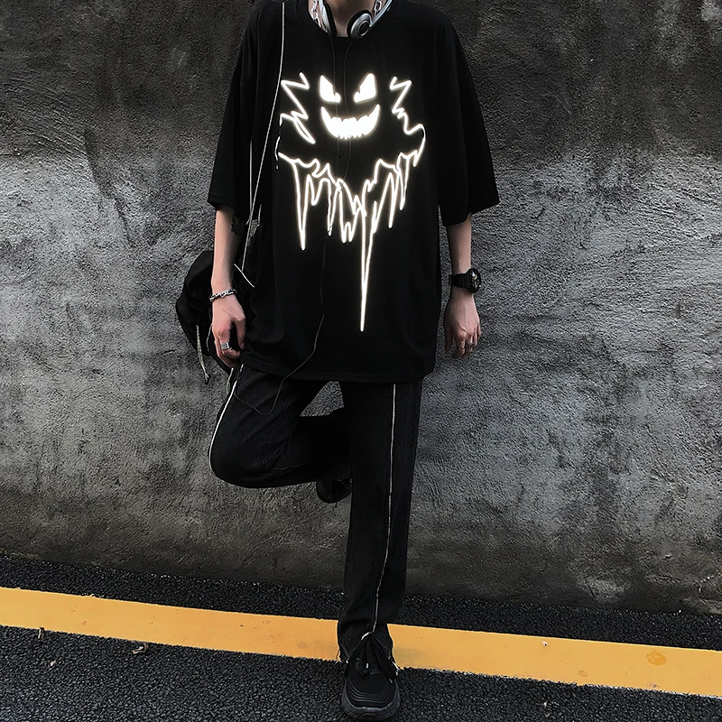 

Harajuku Style Dark Devil 3M Reflective T-shirt Men and Women High Street Loose Wild Tops Short Sleeves