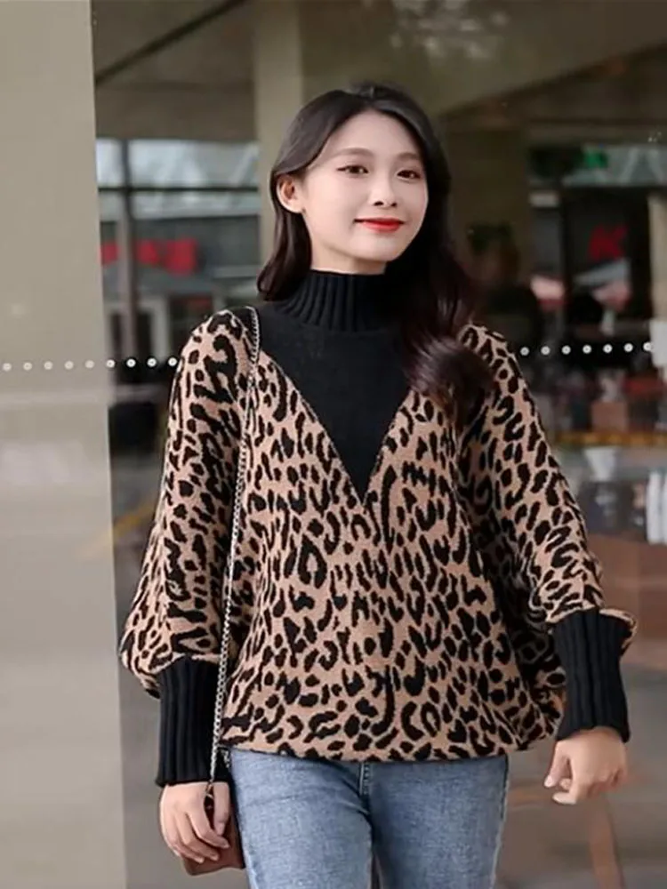 

New style in autumn and winter 2020, women's bat sleeve leopard knitted sweater, long sleeve half high collar loose top fashion