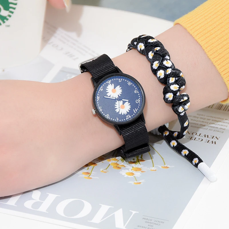 Часы наручные женские кварцевые с нейлоновым ремешком повседневные цветами и