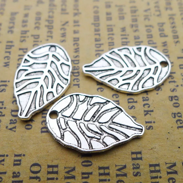 

30Pcs 10*18mm Antique Silver Plated Leaf Charms Retro Tree Leaves Pendant For Diy Necklace Jewelry Making