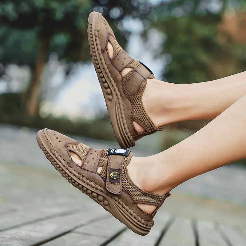 

Summer Mesh Men Sandals Breathable Quality Leather Casual Shoes Handmade Outdoor Mens Wading Trekking Shoes Men Beach Sandals