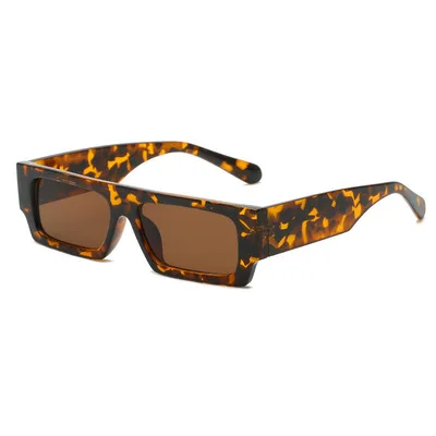 

Retro Sunglasses For Men And Women Personality Sunglasses Sunshade Mirror New Fashion European And American Style Street Photo