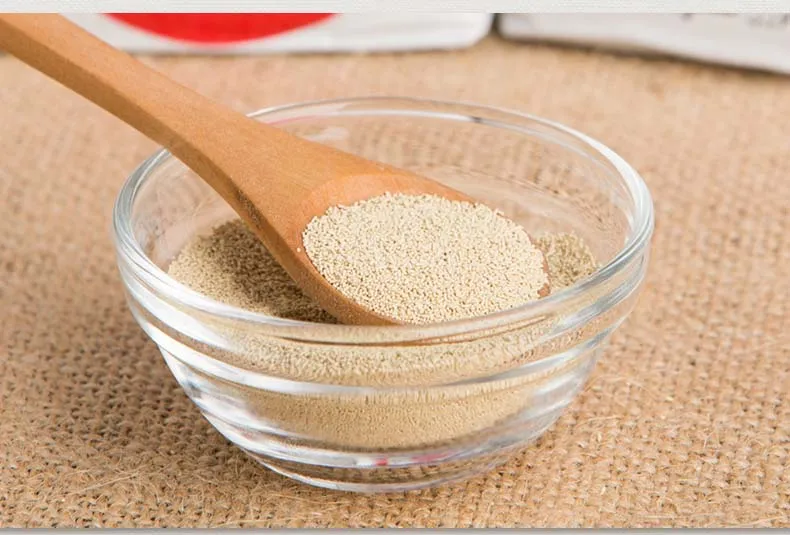 Мгновенные пекарские дрожжи с низким содержанием сахара 500 г для хлебопекарни