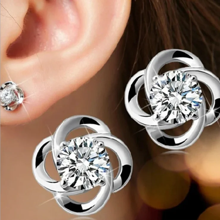 

Fashion Hollow Flower-shaped Earrings Natural White Glass Filled Glass Filled Earrings Exquisite Jewelry
