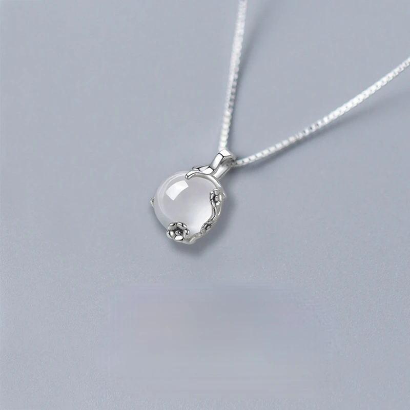 

Plum Necklace for Women Sterling Silver Simple Clavicle Chain Pendant