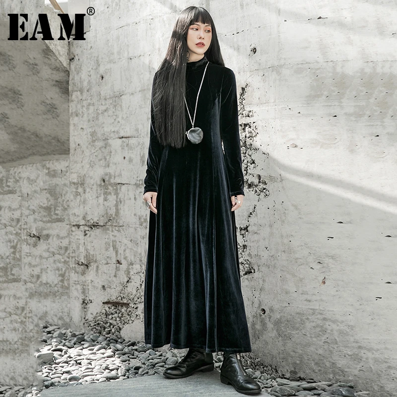 Женское длинное бархатное платье EAM черное свободное с воротником стойкой и