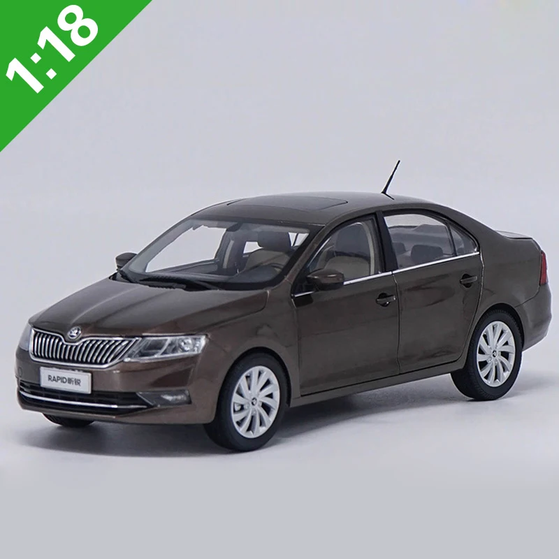 1:18 Высокая тщательная Skoda Rapid сплав модель автомобиля статические металлические модельные автомобили с оригинальной коробкой
