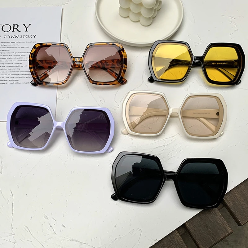 

Irregular Polygon Square Sunglasses For Women New Fashion Gradient Beige Black Sun Glasses Men Vintage Oversized Shadesd Leopard