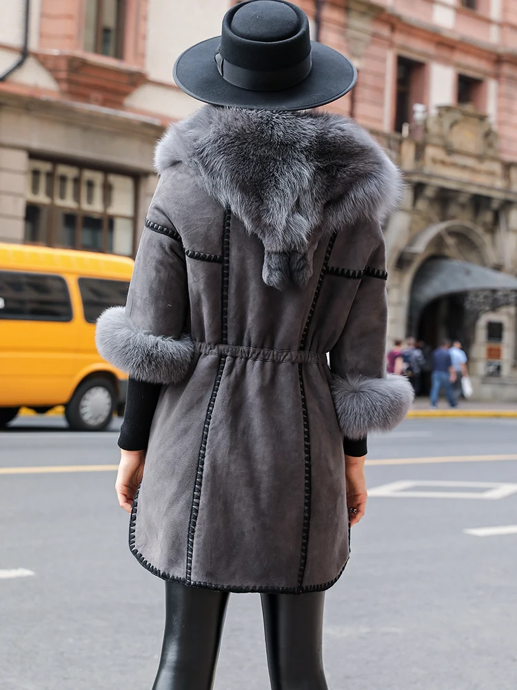

Sheepskin and Wool Women's medium and long coat 2020 winter new super large fox fur collar waist closing fur coat
