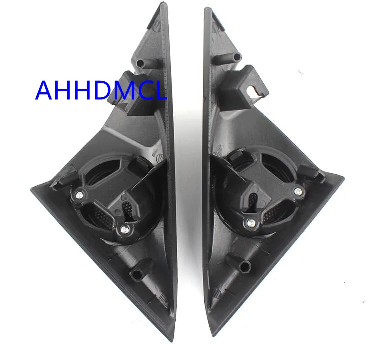 Автомобильный динамик с резиновым покрытием и креплением на дверь корпус