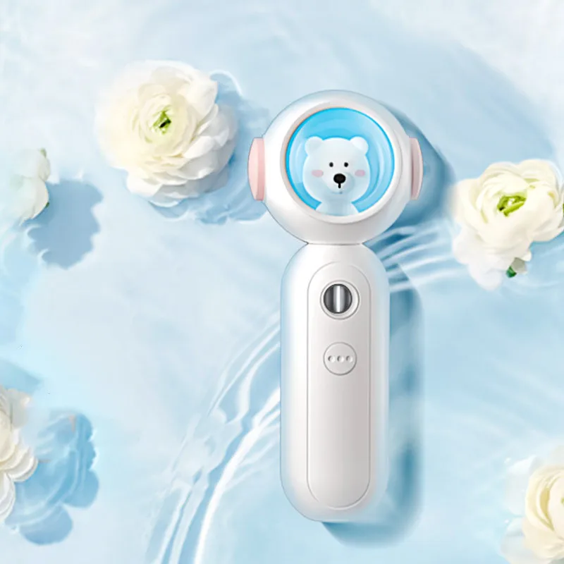 

30ML Cute Cartoon Air Humidifier Space Bear Hydrating Instrument Nano Spray Ultrasonic Air Humidifier Aroma Essential Diffuser