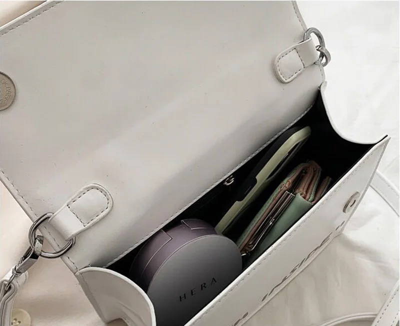 

Women Fashion Style Graffiti Letter Crossbody Shoulder Bag Small Personalized Diagonal Texture Flap Handbag