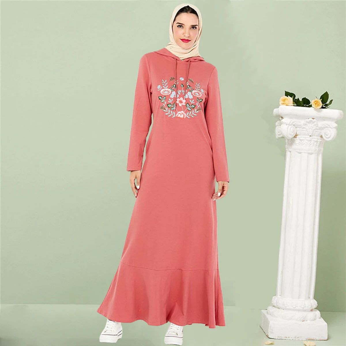 

Pirate Curiosity Embroidered Arabische Kleider Frauen Dubai Turkey Muslim Fashion Dress Casual Hooded Ruffle Hem Vestidos