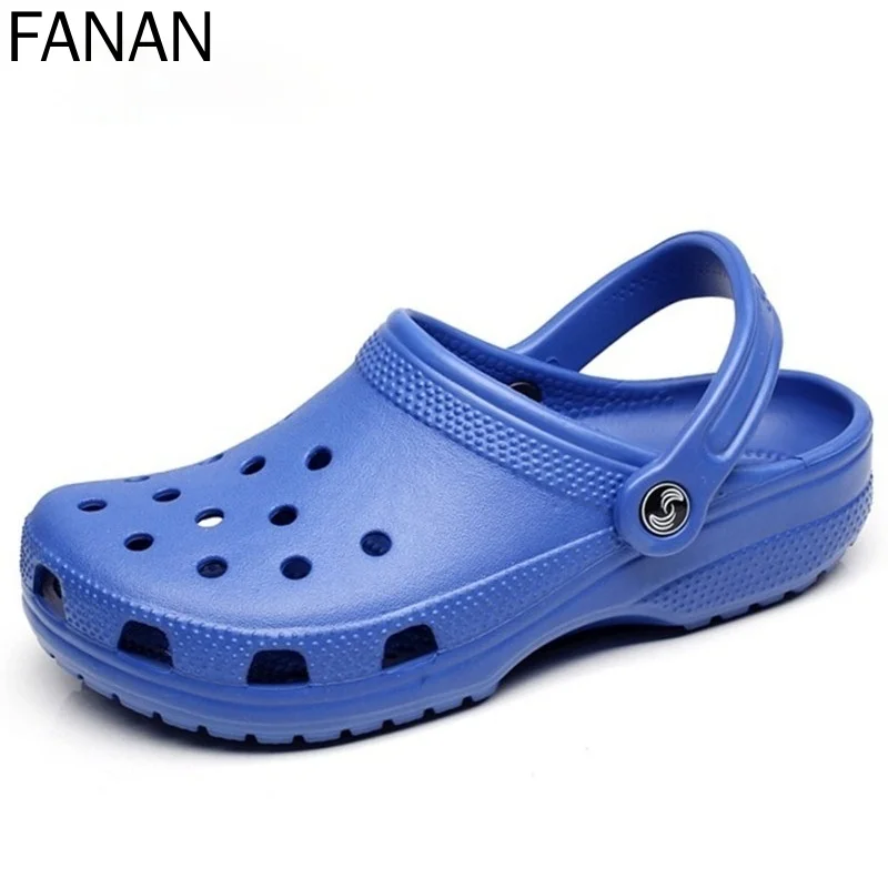 

2021 Summer New Clogs Croc Sandals Men's Beach Sandals Women's Flat Bottomed Garden Jelly Cool Shoes Sandal Type Fashion Element