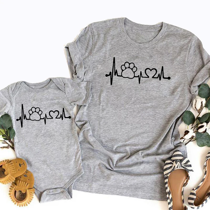 Conjunto familiar de algod&oacute;n con latido del coraz&oacute;n para madre, hija, hijo y ni&ntilde;o, camiseta a juego-1