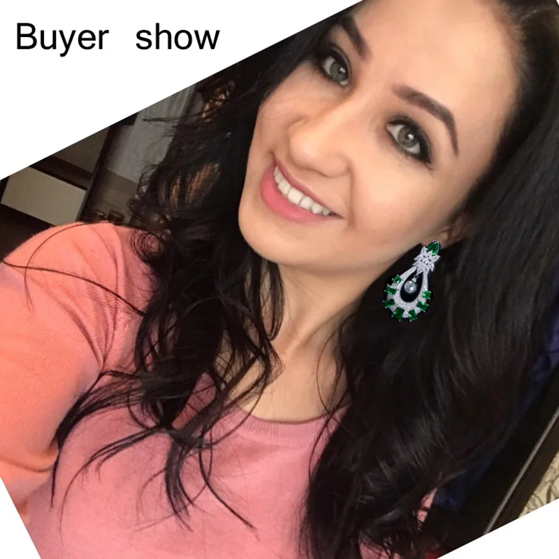 Серьги-подвески женские с зелеными фианитами и жемчугом