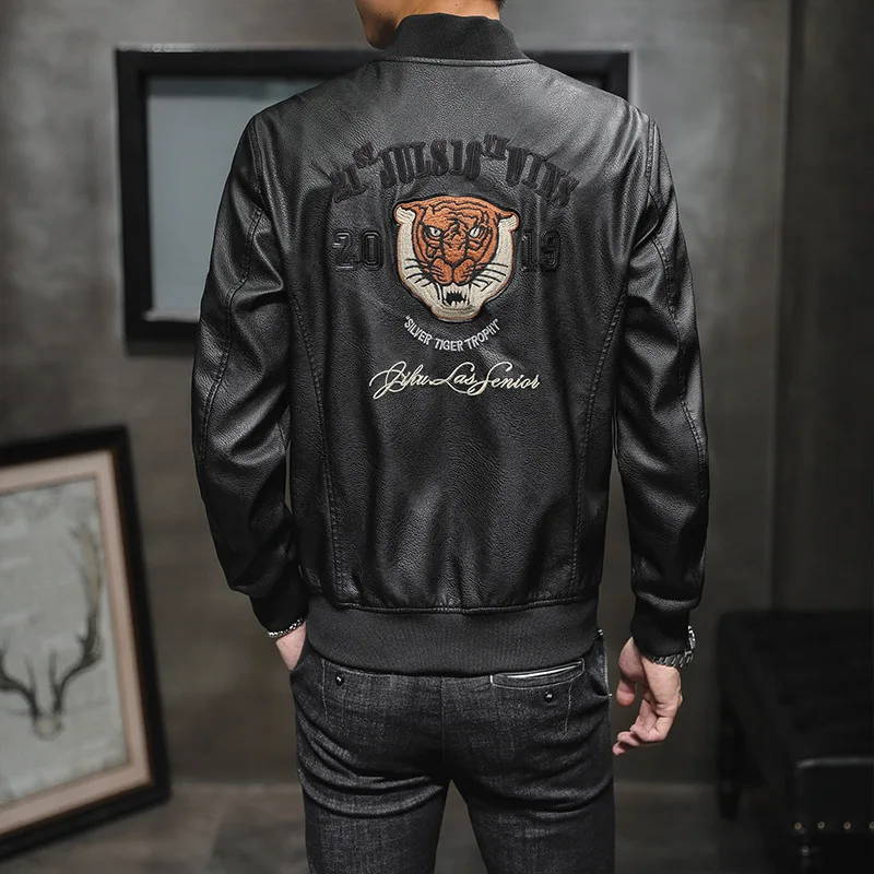 Мужская кожаная куртка бомбер с вышивкой дизайнерская мотоциклетная из