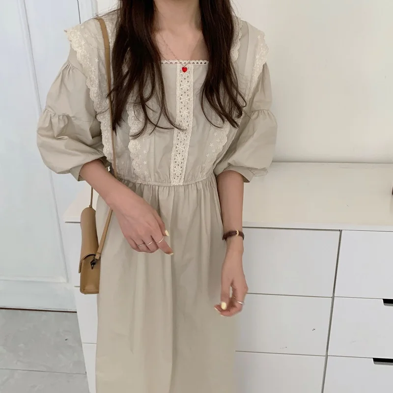 

Vintage Lace Patchwork Black/Beige Dress Autumn Square Collar Half Sleeve High Waist Vestidos Female Casual Women Dresses 2021