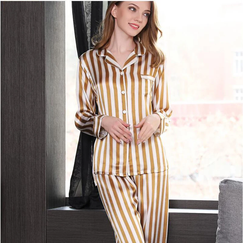 Maison Gabrielle Spring Summer 100% Mulberry Silk 22 Momme Classic Pajamas Set Loungewear For Women Pinstriped 2-Piece Long