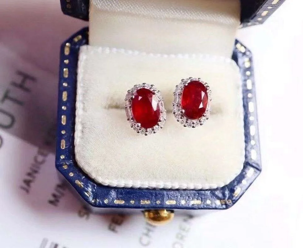 

New 100% Natural Real Ruby Luxury Stud Earring Free Shipping 925 sterling silver Female Party Jewelry dainty earrings