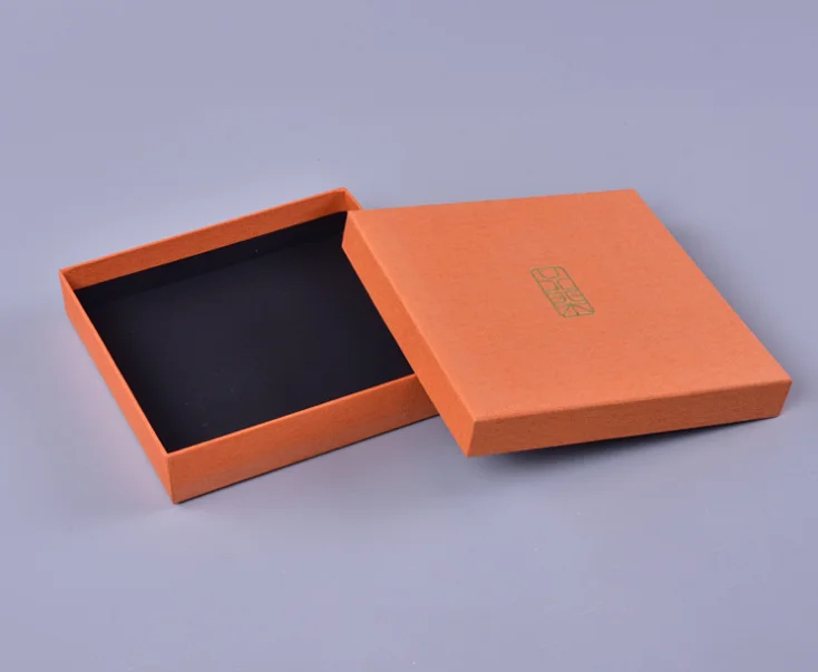 пышная матовая упаковка. черная матовая коробка. матовая упаковка. флористическая бумага для цветов. матовая упаковка.