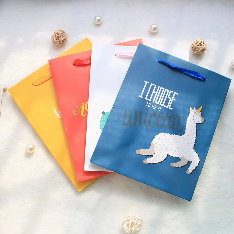 

SLMengGuo Cartoon Alpaca Pattern Portable Tote Bag Birthday Party Baby Shower Package for Gifts Wedding favors Gift Paper Bag
