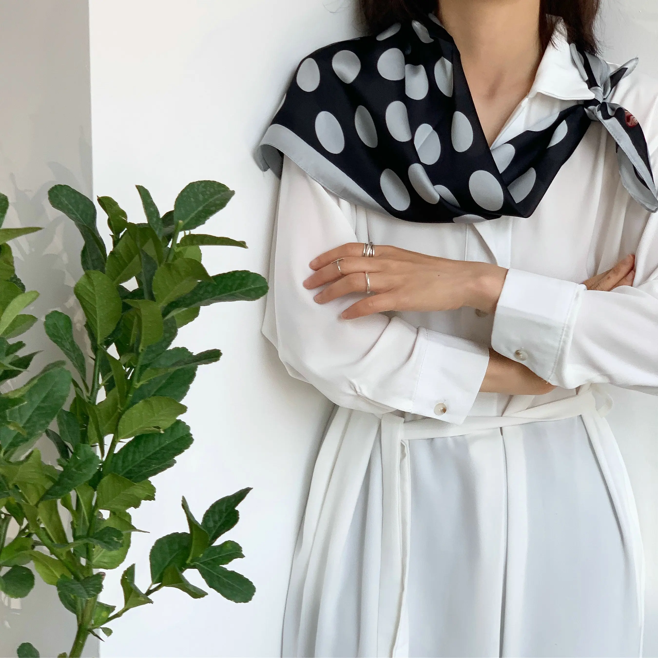

70*70 printing cartoon big Wave point small square scarf small Silk like scarf women's thin scarf Fashion Scarf