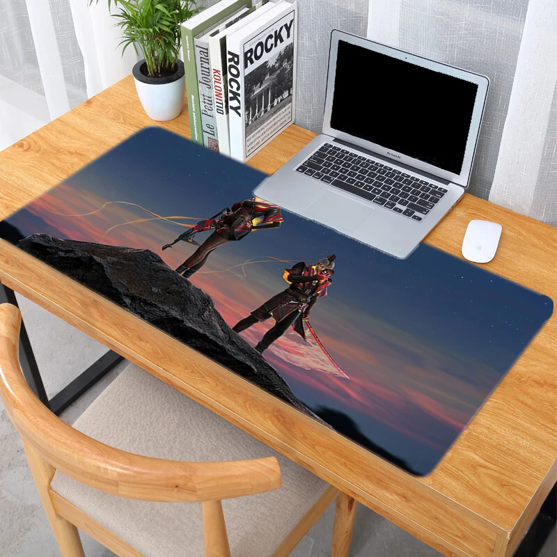 

Free Fire Mausepad Mouse Gamer Desk Hot Pad Kawaii Gaming Accessories Keyboard for Compass Varmilo Table Mat PC Gamer Cabinet
