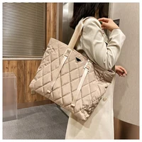 brand designer womens tote bags 2021 autumn winter new lady shoulder bag high quality nylon handbags large capacity shopper bag