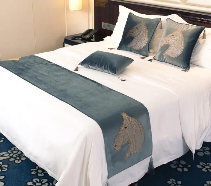 Лошадь дизайнерские покрывала 45 см ширина кровать бегун роскошное покрывало